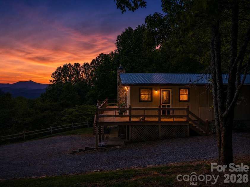 1413 Kitchens Branch Road, Sylva, NC 28779.  MLS# CAR4375274, YatesRealty ID 20664. 