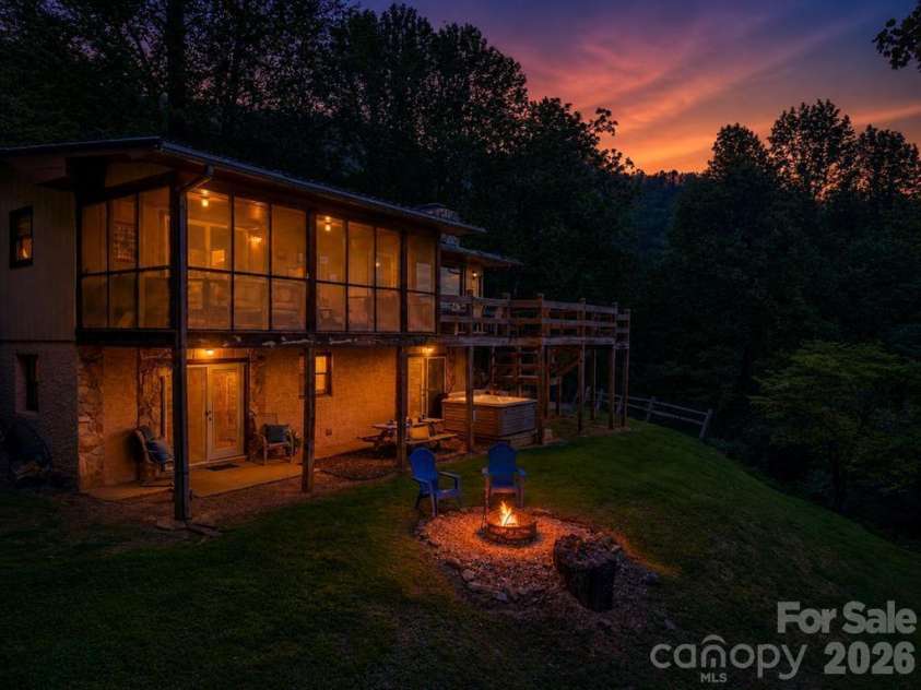 1413 Kitchens Branch Road, Sylva, NC 28779.  MLS# CAR4375274, YatesRealty ID 20664. 