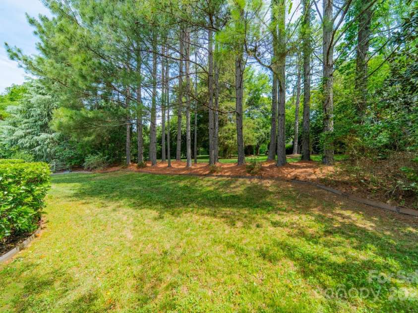 12039 Lawings Corner Drive, Huntersville, NC 28078.  MLS# CAR4256636, YatesRealty ID 20665. Backyard