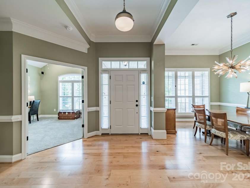 12039 Lawings Corner Drive, Huntersville, NC 28078.  MLS# CAR4256636, YatesRealty ID 20665. Entryway