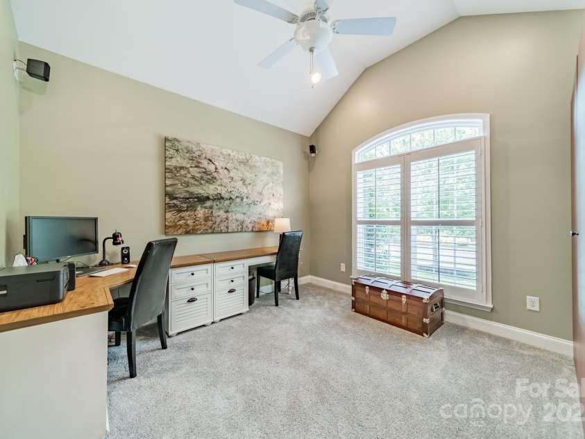 12039 Lawings Corner Drive, Huntersville, NC 28078.  MLS# CAR4256636, YatesRealty ID 20665. Home Office