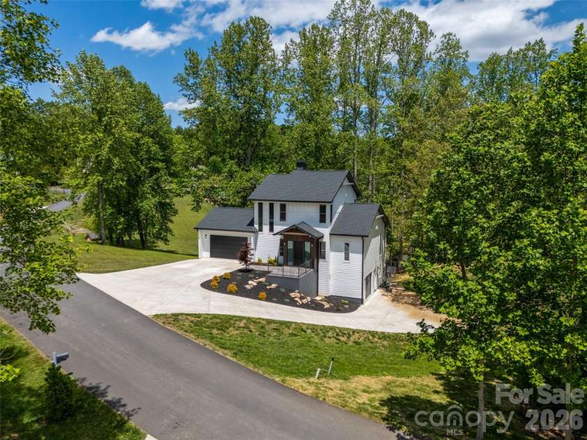 24 Copper Mill Court, Candler, NC 28715.  MLS# CAR4380494, YatesRealty ID 20665. 