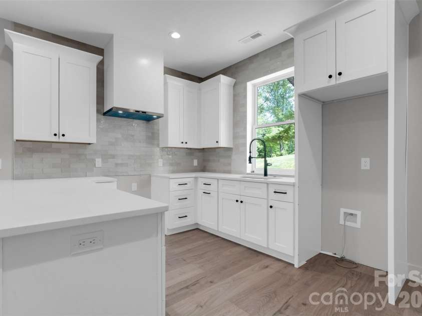 24 Copper Mill Court, Candler, NC 28715.  MLS# CAR4380494, YatesRealty ID 20665. 