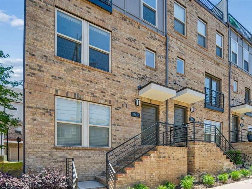 12057 Brooklyn Avenue, Charlotte, NC 28204.  MLS# CAR4380692, YatesRealty ID 20667. 