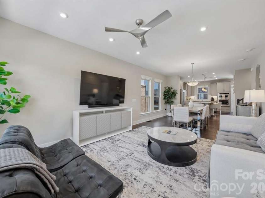 12057 Brooklyn Avenue, Charlotte, NC 28204.  MLS# CAR4380692, YatesRealty ID 20667. 