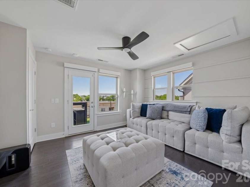 12057 Brooklyn Avenue, Charlotte, NC 28204.  MLS# CAR4380692, YatesRealty ID 20667. 