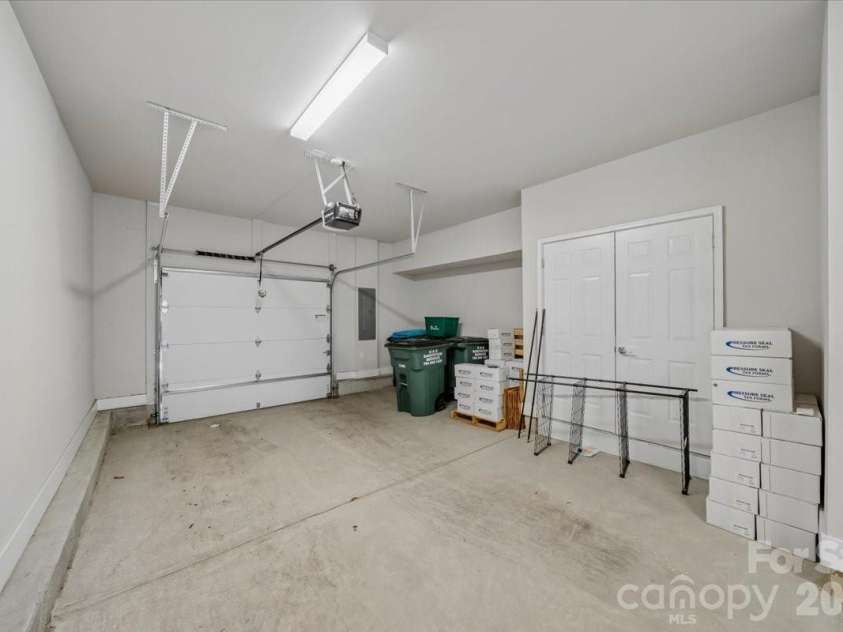 12057 Brooklyn Avenue, Charlotte, NC 28204.  MLS# CAR4380692, YatesRealty ID 20667. 