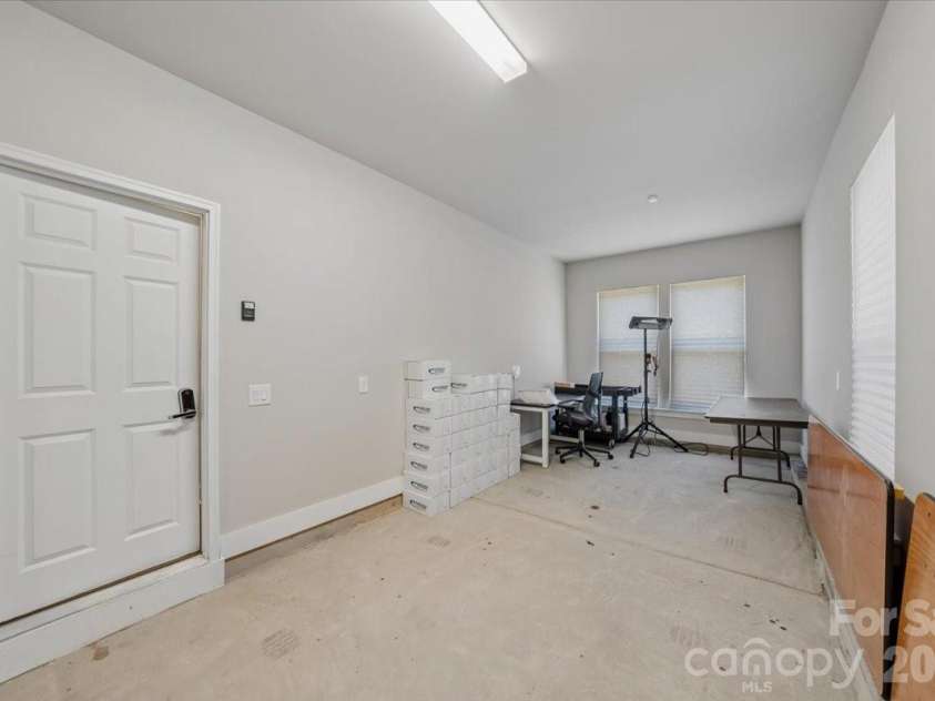12057 Brooklyn Avenue, Charlotte, NC 28204.  MLS# CAR4380692, YatesRealty ID 20667. 