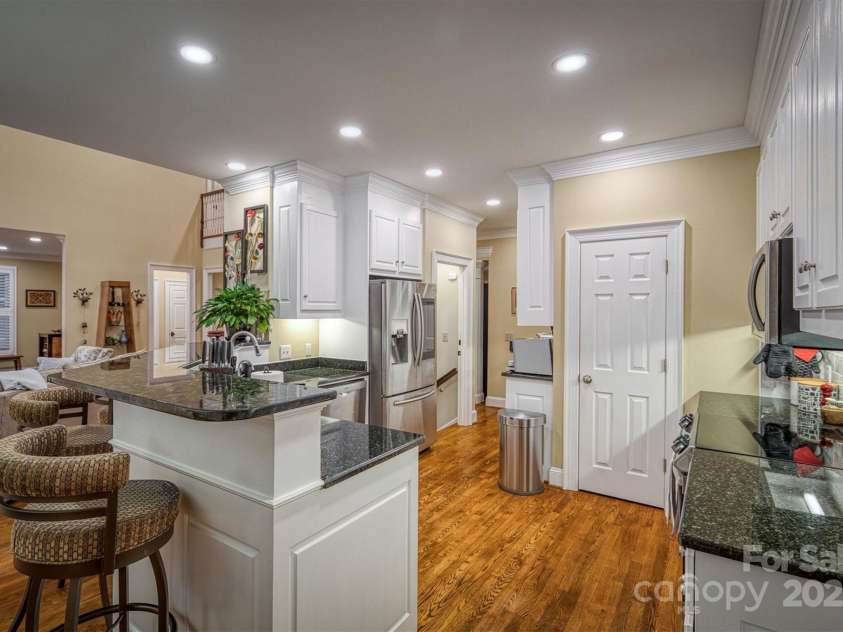 3113 Stoney Brook Drive, Lenoir, NC 28645.  MLS# CAR4262959, YatesRealty ID 20668. 