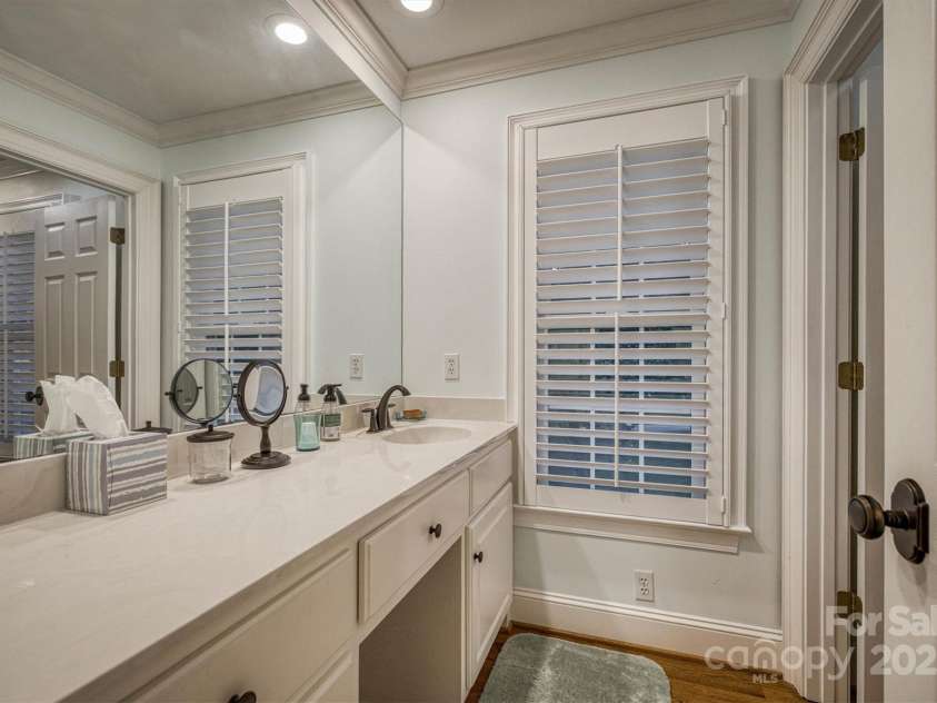 3113 Stoney Brook Drive, Lenoir, NC 28645.  MLS# CAR4262959, YatesRealty ID 20668. 