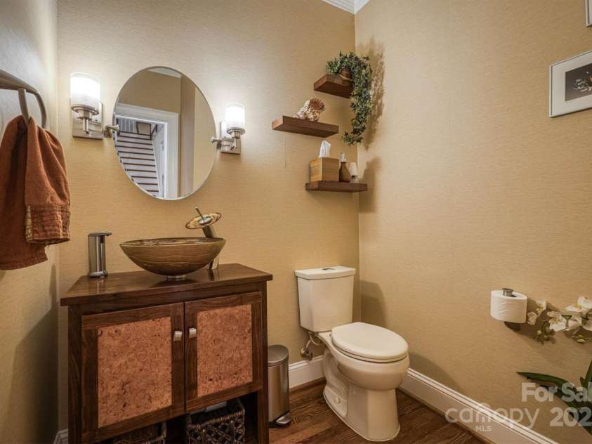 3113 Stoney Brook Drive, Lenoir, NC 28645.  MLS# CAR4262959, YatesRealty ID 20668. 