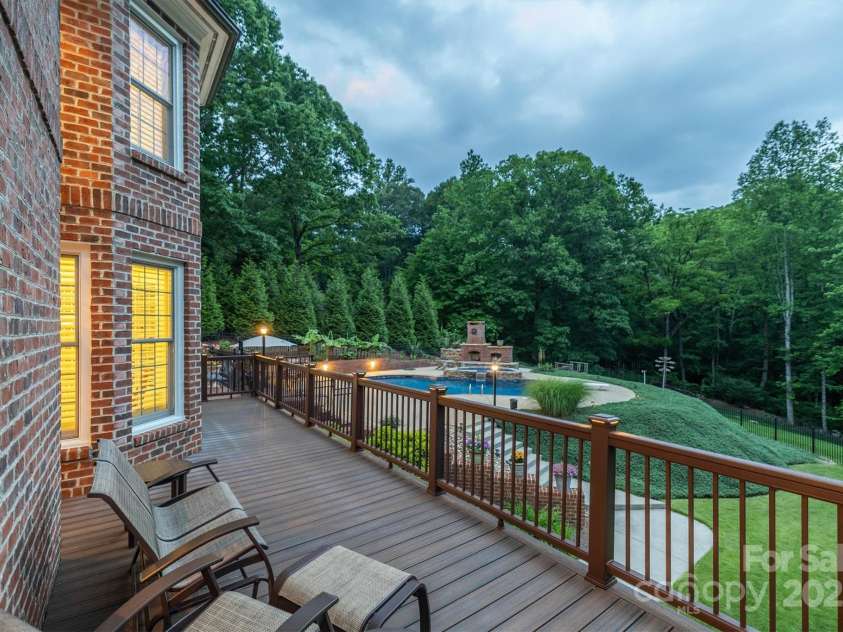 3113 Stoney Brook Drive, Lenoir, NC 28645.  MLS# CAR4262959, YatesRealty ID 20668. 