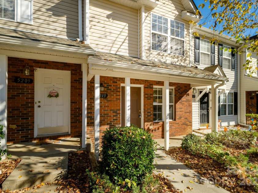 5213 Ficus Tree Lane, Charlotte, NC 28215.  MLS# CAR4318376, YatesRealty ID 2067. 