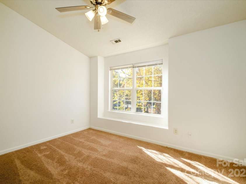 5213 Ficus Tree Lane, Charlotte, NC 28215.  MLS# CAR4318376, YatesRealty ID 2067. Bedroom