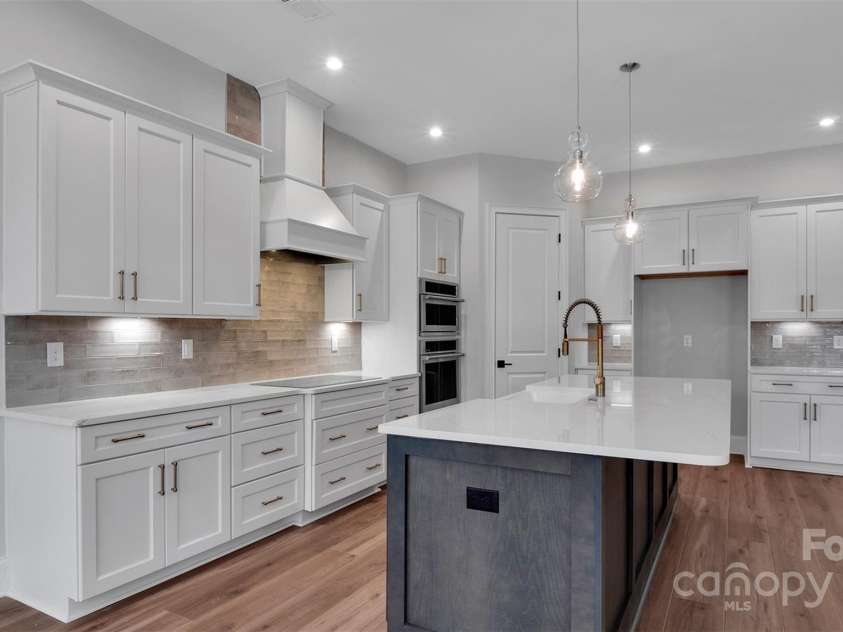 6055 Brush Creek, Monroe, NC 28110.  MLS# CAR4221974, YatesRealty ID 2067. Kitchen