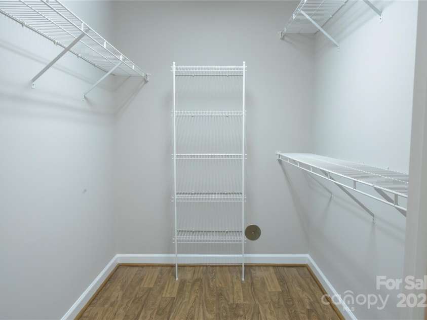 119 Ashwood Lane, Mooresville, NC 28117.  MLS# CAR4265345, YatesRealty ID 20670. Huge primary walk-in closet