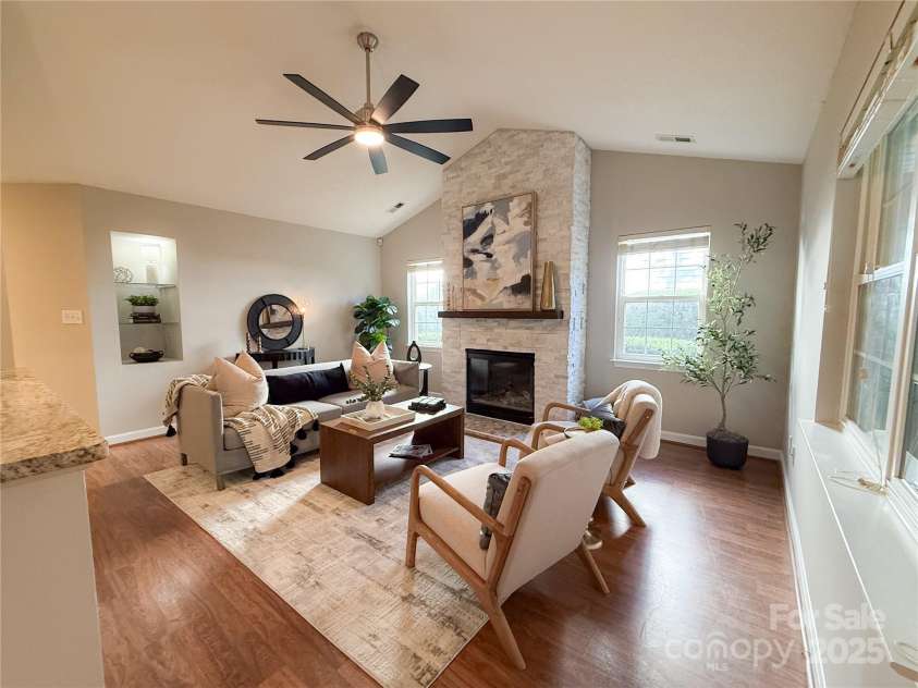 119 Ashwood Lane, Mooresville, NC 28117.  MLS# CAR4265345, YatesRealty ID 20670. Large vaulted living room
