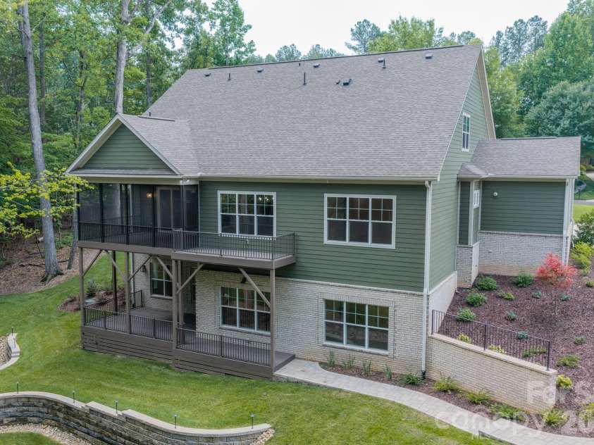 959 Tamary Way, Landis, NC 28088.  MLS# CAR4203775, YatesRealty ID 20670. 