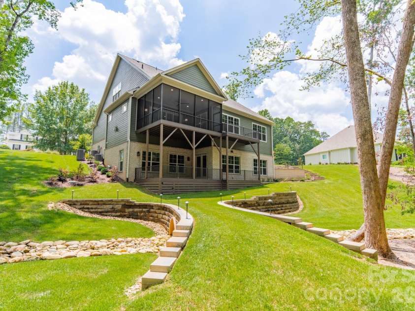 959 Tamary Way, Landis, NC 28088.  MLS# CAR4203775, YatesRealty ID 20670. 