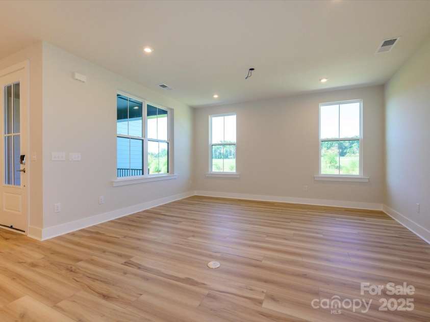 123 Armstrong Road, Belmont, NC 28012.  MLS# CAR4267726, YatesRealty ID 20671. 