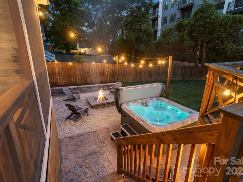 2217 Yadkin Avenue, Charlotte, NC 28205.  MLS# CAR4260988, YatesRealty ID 20672. 