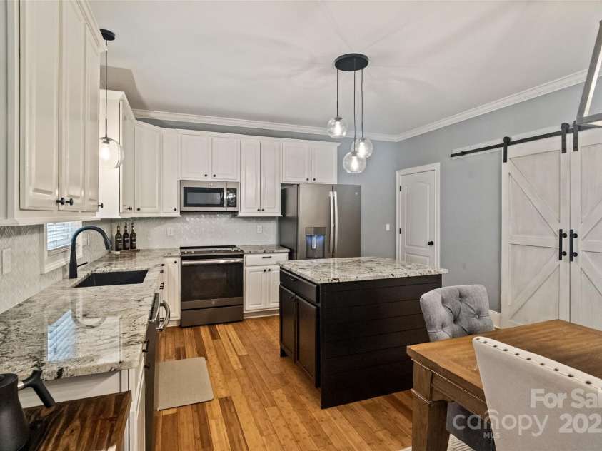 2217 Yadkin Avenue, Charlotte, NC 28205.  MLS# CAR4260988, YatesRealty ID 20672. 