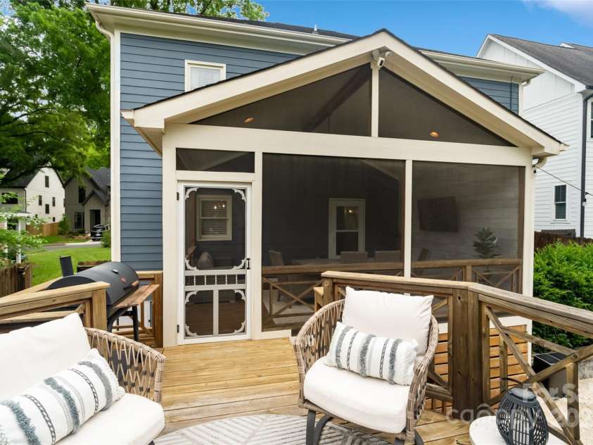 2217 Yadkin Avenue, Charlotte, NC 28205.  MLS# CAR4260988, YatesRealty ID 20672. 