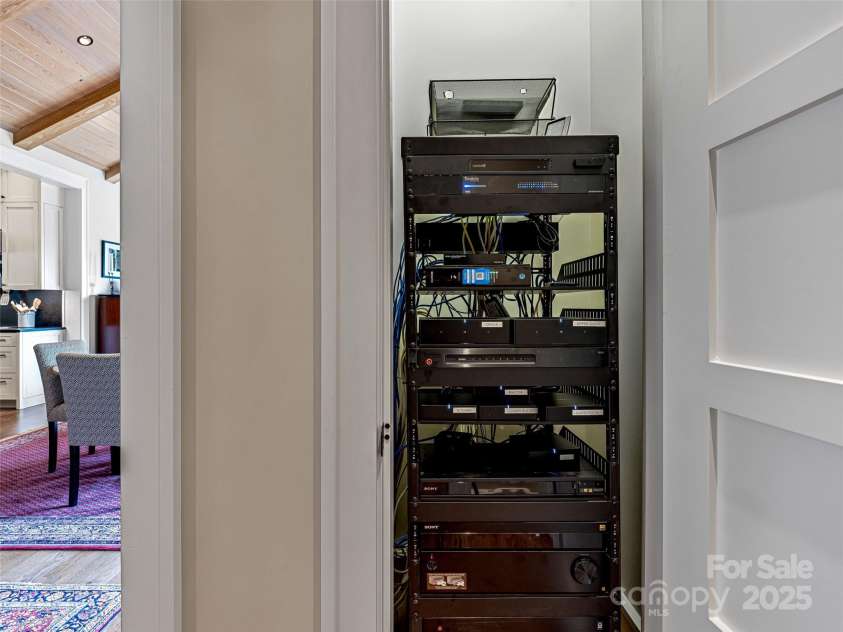 3 Bayonne Trail, Asheville, NC 28804.  MLS# CAR4262687, YatesRealty ID 20673. Entire home entertainment and data center