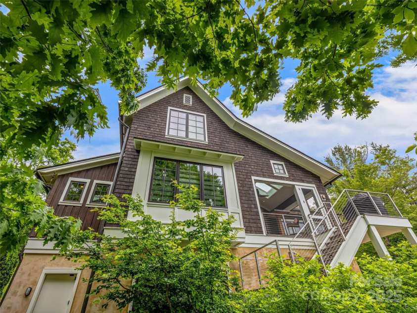 3 Bayonne Trail, Asheville, NC 28804.  MLS# CAR4262687, YatesRealty ID 20673. Timeless, stunning architecture 