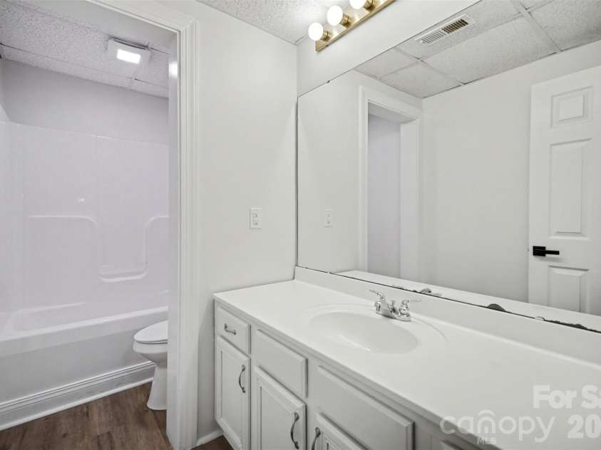 6285 Ridge Road, Clover, SC 29710.  MLS# CAR4373386, YatesRealty ID 20673. Basement Full Bathroom
