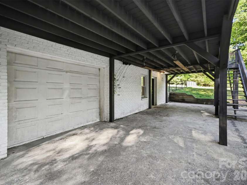 6285 Ridge Road, Clover, SC 29710.  MLS# CAR4373386, YatesRealty ID 20673. Garage Entrance