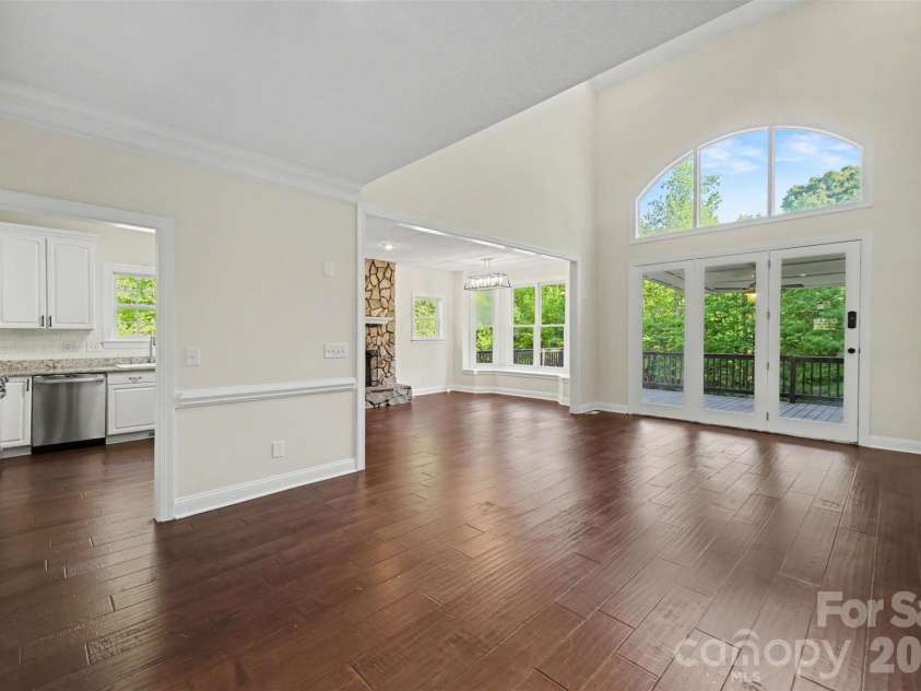 6285 Ridge Road, Clover, SC 29710.  MLS# CAR4373386, YatesRealty ID 20673. Living Room Angle 1