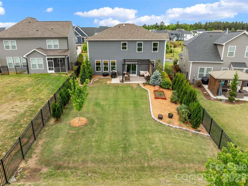 1350 Fishing Creek Road, Clover, SC 29710.  MLS# CAR4378371, YatesRealty ID 20674. 