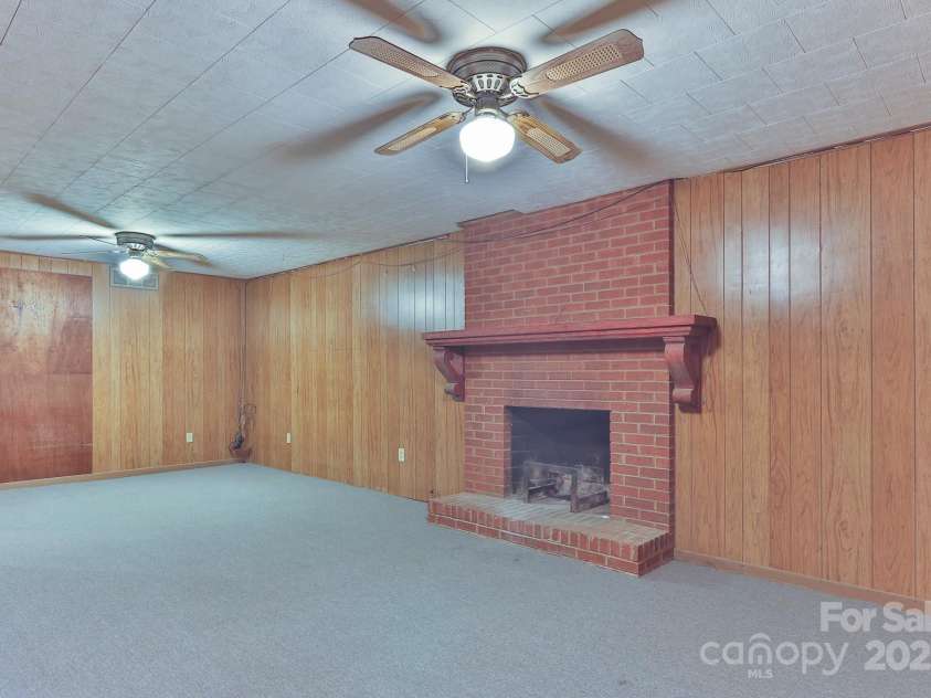 466 Shiloh Church Road, Hickory, NC 28601.  MLS# CAR4260582, YatesRealty ID 20674. 