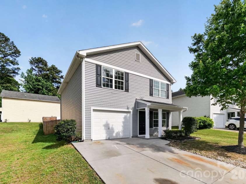 3212 Osceola Lane, Charlotte, NC 28269.  MLS# CAR4378007, YatesRealty ID 20676. 