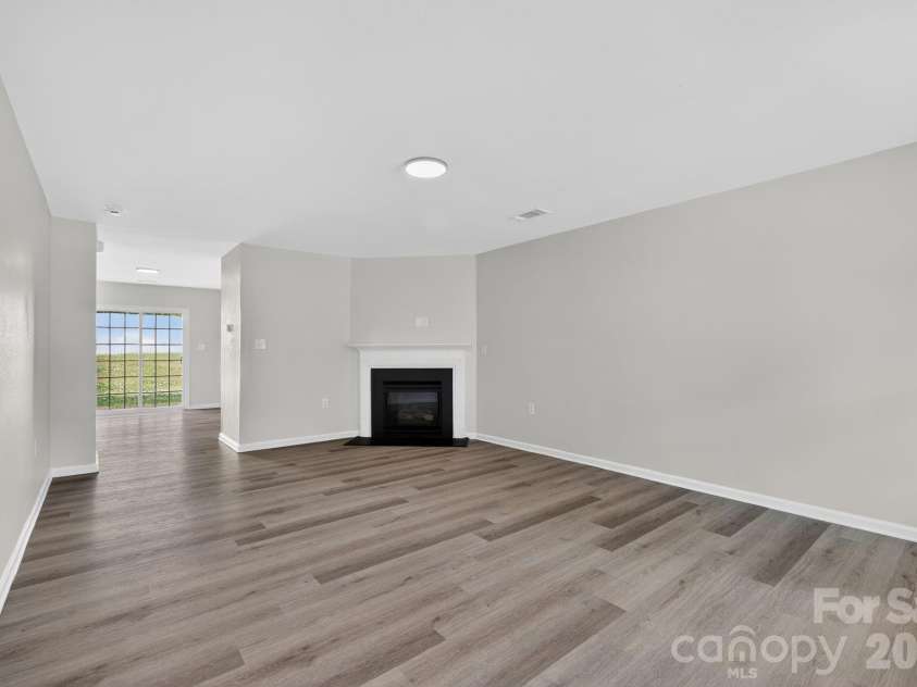 3212 Osceola Lane, Charlotte, NC 28269.  MLS# CAR4378007, YatesRealty ID 20676. 
