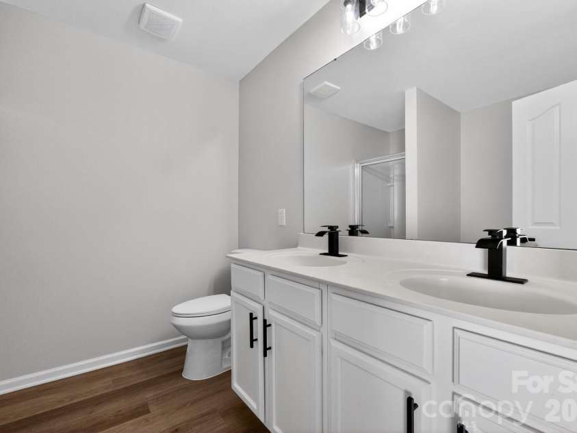 3212 Osceola Lane, Charlotte, NC 28269.  MLS# CAR4378007, YatesRealty ID 20676. 