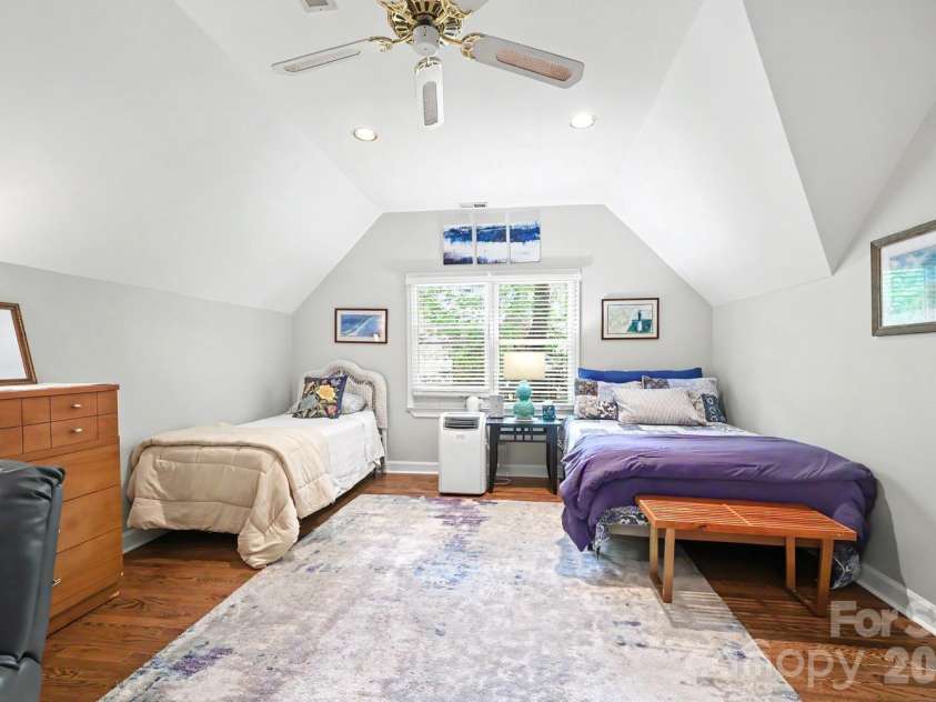 1218 Gateshead Lane, Matthews, NC 28105.  MLS# CAR4379369, YatesRealty ID 20677. 