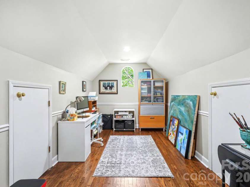 1218 Gateshead Lane, Matthews, NC 28105.  MLS# CAR4379369, YatesRealty ID 20677. 