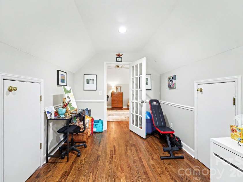 1218 Gateshead Lane, Matthews, NC 28105.  MLS# CAR4379369, YatesRealty ID 20677. 