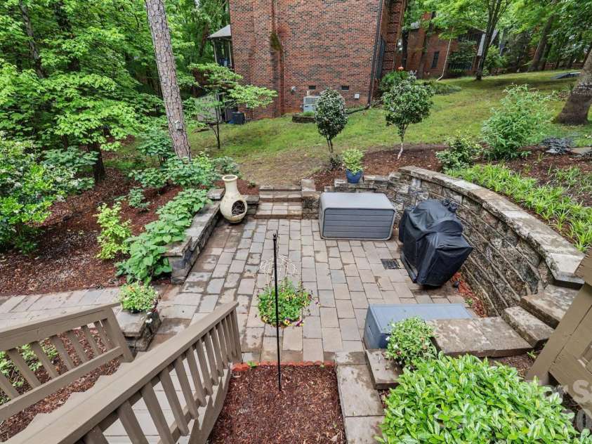 1218 Gateshead Lane, Matthews, NC 28105.  MLS# CAR4379369, YatesRealty ID 20677. 