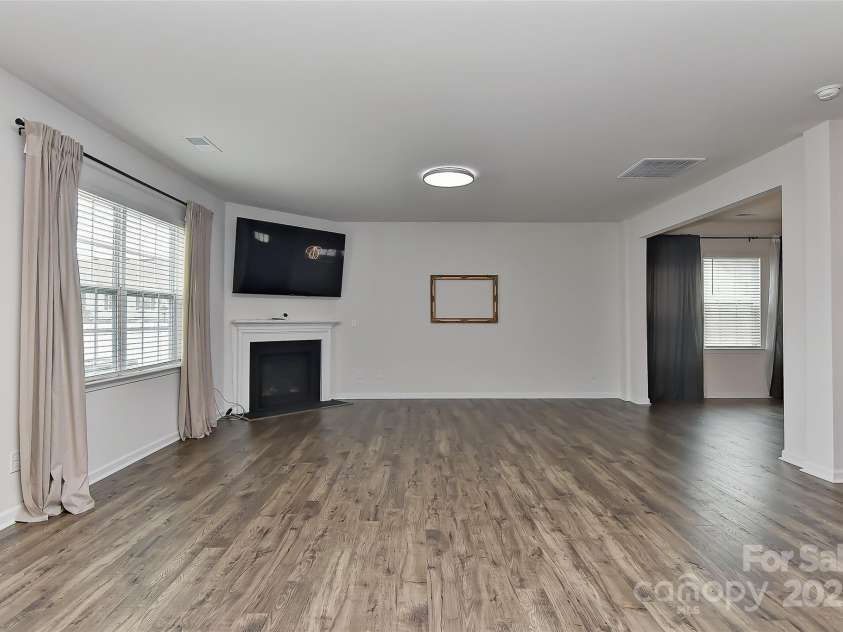 9505 Cotswood Place, Gastonia, NC 28056.  MLS# CAR4260674, YatesRealty ID 20677. 
