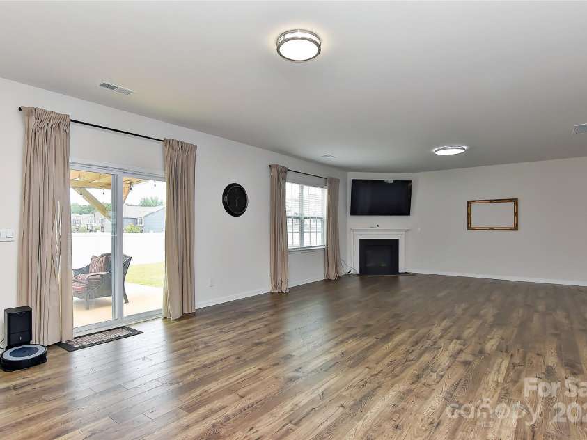 9505 Cotswood Place, Gastonia, NC 28056.  MLS# CAR4260674, YatesRealty ID 20677. 