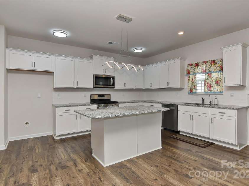 9505 Cotswood Place, Gastonia, NC 28056.  MLS# CAR4260674, YatesRealty ID 20677. 