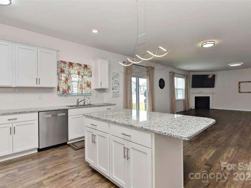 9505 Cotswood Place, Gastonia, NC 28056.  MLS# CAR4260674, YatesRealty ID 20677. 