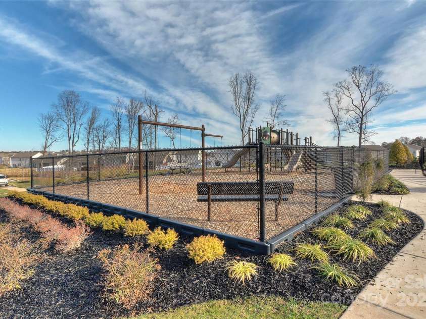 9505 Cotswood Place, Gastonia, NC 28056.  MLS# CAR4260674, YatesRealty ID 20677. 