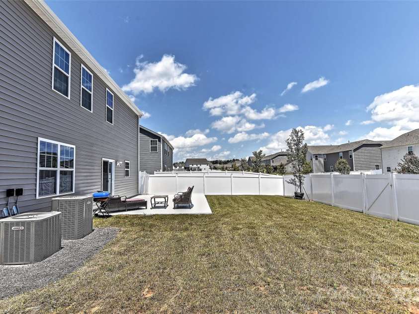 9505 Cotswood Place, Gastonia, NC 28056.  MLS# CAR4260674, YatesRealty ID 20677. 