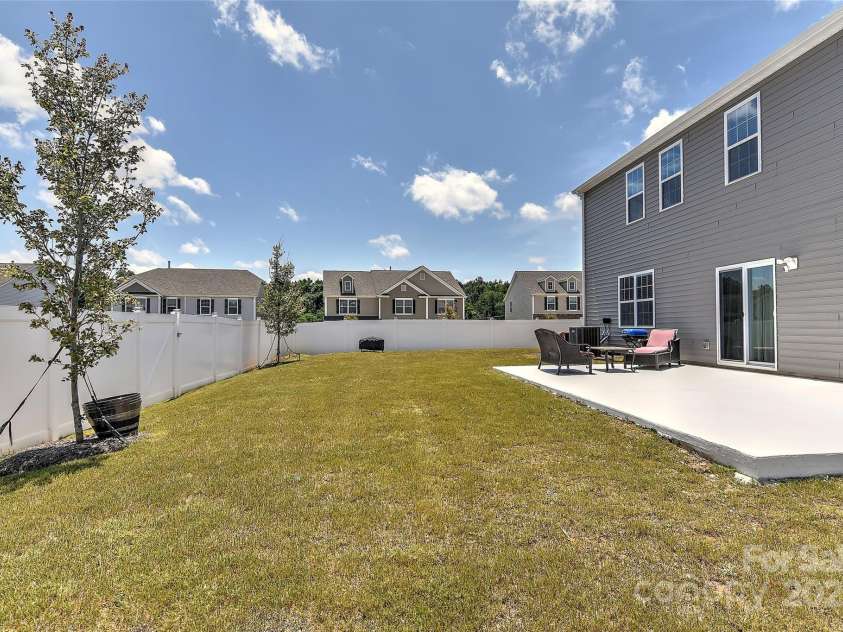 9505 Cotswood Place, Gastonia, NC 28056.  MLS# CAR4260674, YatesRealty ID 20677. 