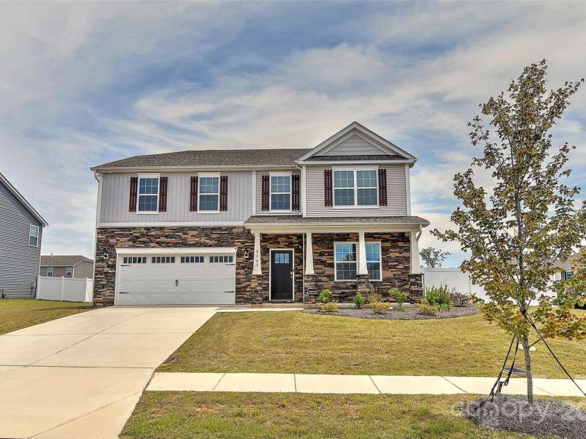 9505 Cotswood Place, Gastonia, NC 28056.  MLS# CAR4260674, YatesRealty ID 20677. 