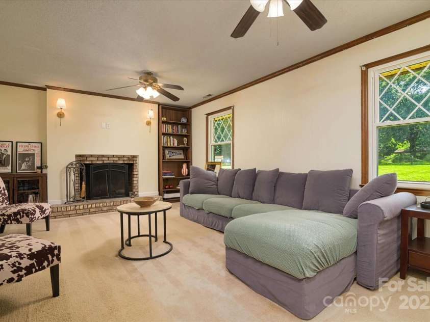 121 Pelham Lane, Fort Mill, SC 29715.  MLS# CAR4272081, YatesRealty ID 20678. 